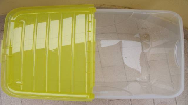 Contenitore in plastica coperchio pieghevole